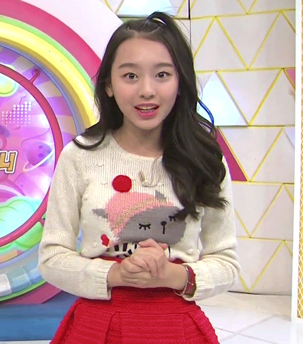 아재개그를 듣고 숨넘어가듯 웃는 반도의 흔한 01년생.jpg | 인스티즈