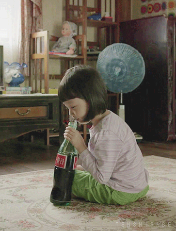 심쿵주의] 콜라병이 이렇게 컷나?????(feat. 진주) | 인스티즈