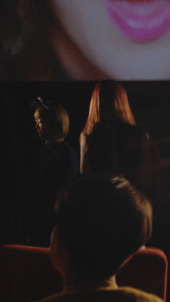 솔지의 수달 인형 스틸하는 혜린이.jpgif (이건 뭐야 ㅋㅋㅋㅋㅋㅋㅋㅋㅋㅋㅋㅋㅋㅋㅋㅋㅋㅋㅋㅋㅋㅋㅋ) | 인스티즈