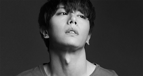 박효신 - 이상하다 오리지널, 어쿠스틱 버전 중에 더 좋아하는 곡은? | 인스티즈