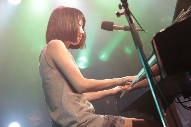 강 건너 싸움구경이 꿀잼아님?ㅋㅋㅋ 바다건너 일본 음악계 레전드 싸움 (혐오주의) | 인스티즈