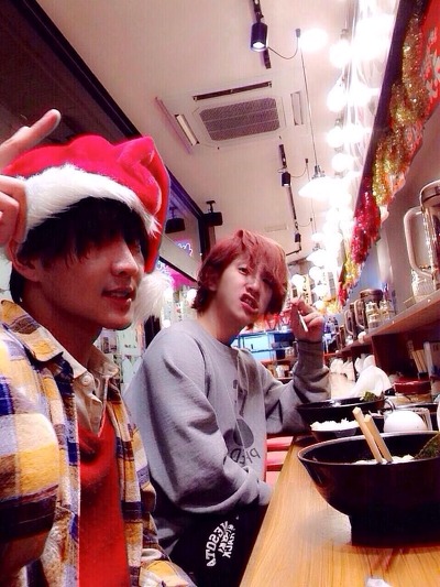 강 건너 싸움구경이 꿀잼아님?ㅋㅋㅋ 바다건너 일본 음악계 레전드 싸움 (혐오주의) | 인스티즈