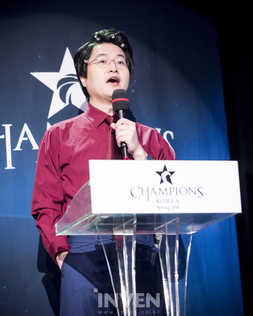 [LOL] 콩까는 전용준 캐스터.swf | 인스티즈