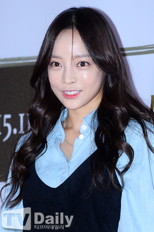 검은 사제들 vip 시사회 구하라 기사 사진모음 + 영상 | 인스티즈