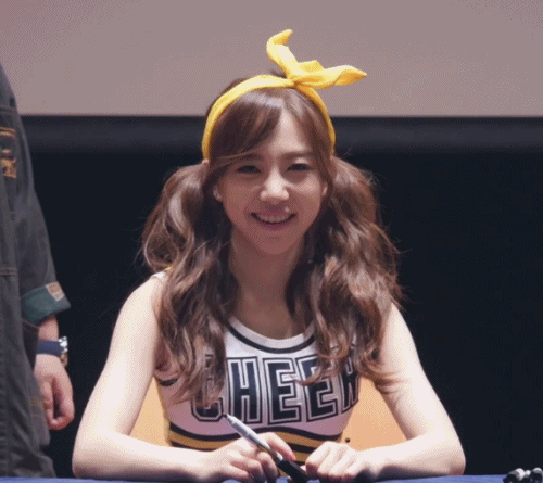 월요일을 맞이해서 갓민아 .gif | 인스티즈