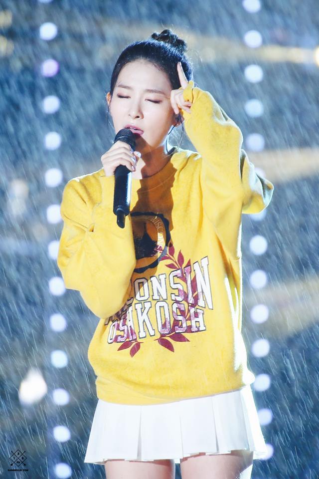 [레드벨벳] 넘나 귀여웠던 빗속에 곰슬기 | 인스티즈