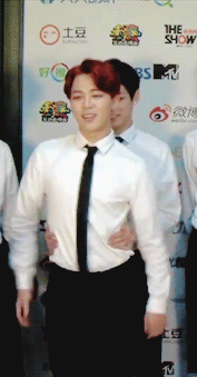 지민이를 빚어내고있는 정국ㅋㅋㅋㅋㅋ | 인스티즈