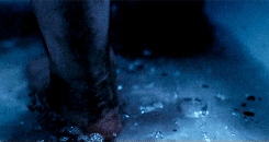 [스토커] 노출 하나 없이도 몹시 야하고 야릇한 장면.avi | 인스티즈