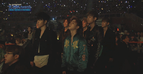 직업만족도 1위인 아이콘 가온 시상식 리액션 ㅋㅋㅋㅋ | 인스티즈