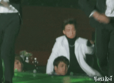 직업만족도 1위인 아이콘 가온 시상식 리액션 ㅋㅋㅋㅋ | 인스티즈