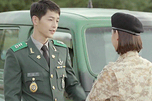 [태양의후예] 뜻밖의 브로맨스.jpgif | 인스티즈