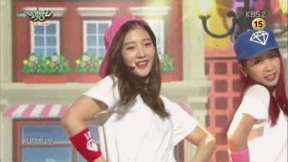 프로듀스101에 나오고 있는 기희연, 정채연 다이아 데뷔 컷.gif & 전체무대영상 | 인스티즈