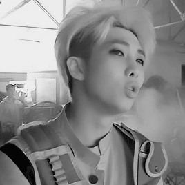 [방탄소년단/남장물] 오빠대신 남장하고 남고에 전학간 썰 12 | 인스티즈