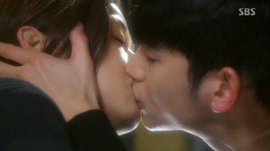 별에서 온 그대 VS 태양의 후예 | 인스티즈