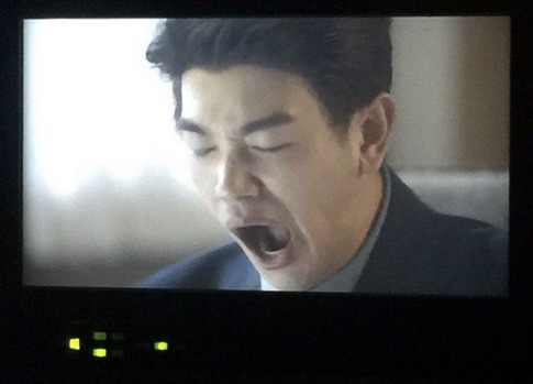 스케치북 보다가 놀란 감이 한참 떨어지는것 같은 소속사 ㅂㄷㅂㄷㅂㄷ | 인스티즈