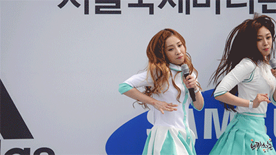 한 살 언니 머리 때리는 러블리즈 서지수 직캠 | 인스티즈