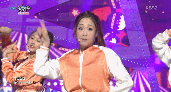 러블리즈의 밤새도록 돌아가는 무민 유지애 움짤 | 인스티즈