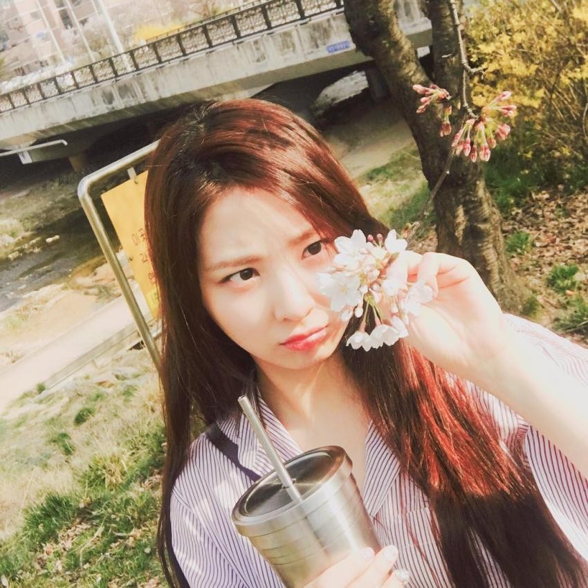 프로듀스 101 끝나고 휴가 알차게 보내는중인 SS 엔터 이수현.jpgif | 인스티즈