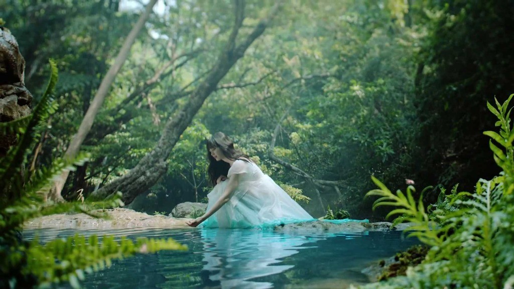 이나영 새로 뜬 화장품 CF - 숨37 워터풀 | 인스티즈