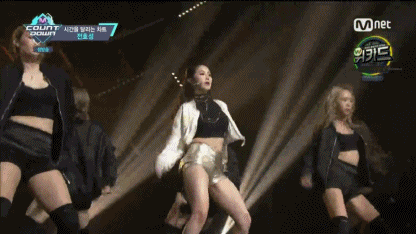 오늘자 엠카에서 선보인 전효성의 보아 My name 커버 무대.gif & swf | 인스티즈