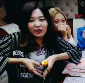 레드벨벳) 슬기는 윙크가 안돼요(자막버전).swf | 인스티즈