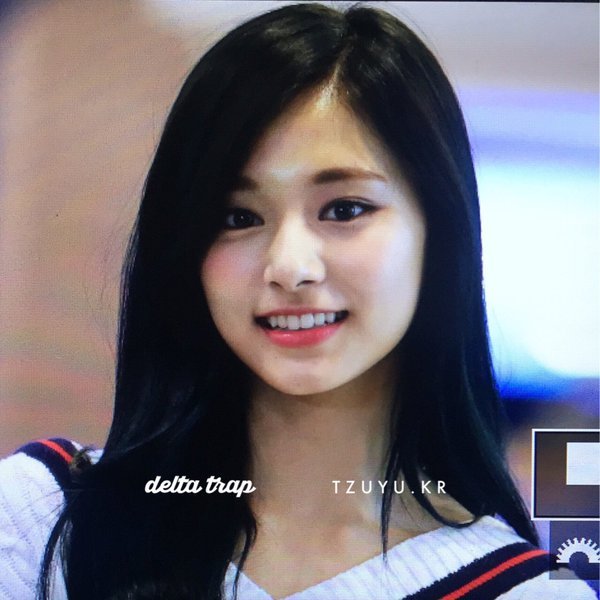 어제자 쯔위 직찍 | 인스티즈