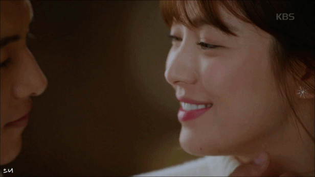 [태양의후예] 은근 찐~했던 마지막회 난파선 키스.swf (+움짤) | 인스티즈