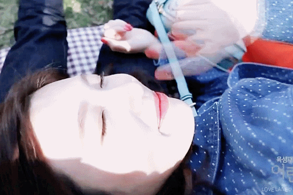 어제자 예쁨폭발한 조이 .jpgif | 인스티즈