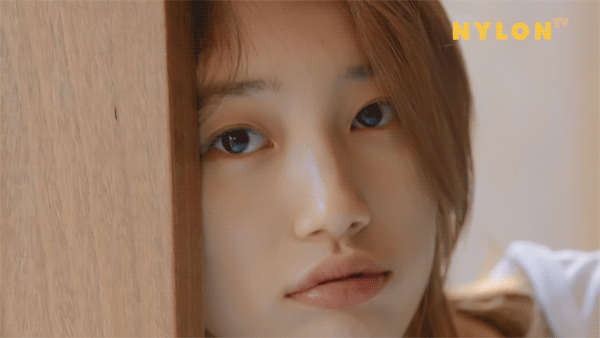 오늘 4/22, 뜬 SUZY 새로운 광고[더페이스샵] 더테라피 퍼스트세럼 (이쁨주의) | 인스티즈