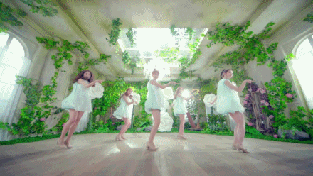 에이프릴-팅커벨.gif(단체샷 위주) & MV | 인스티즈