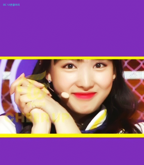 [트와이스] 오늘 뮤뱅에서 진짜 앵두 같았던 나연 움짤 | 인스티즈