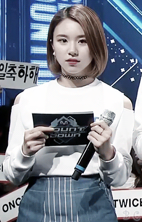 어제자 주간아이돌 트와이스 채영 짱덕 장면 (영상교체) | 인스티즈