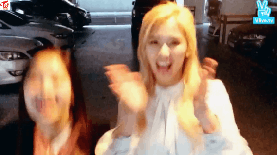 [트와이스] 군인들 욕 나오게 하는 방금 v앱 사나,다현... | 인스티즈