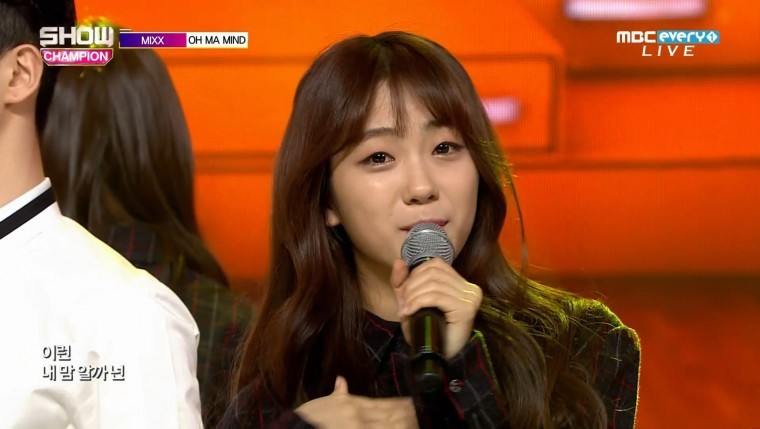 IOI 보려고 엠카 기다리다가 눈에 들어온 신인 여자아이돌 멤버.gif | 인스티즈