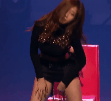 CIVA 윤채경 2년전 베이비카라 시절 섹시퍼포먼스.gif (프로듀스) | 인스티즈