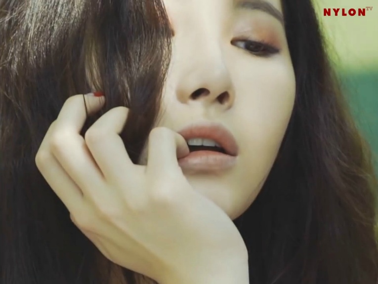 유라 NYLON 화보 | 인스티즈