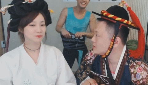 오늘자 아프리카 레전드 방송 (Feat. 햅번 ♥ 따규) | 인스티즈