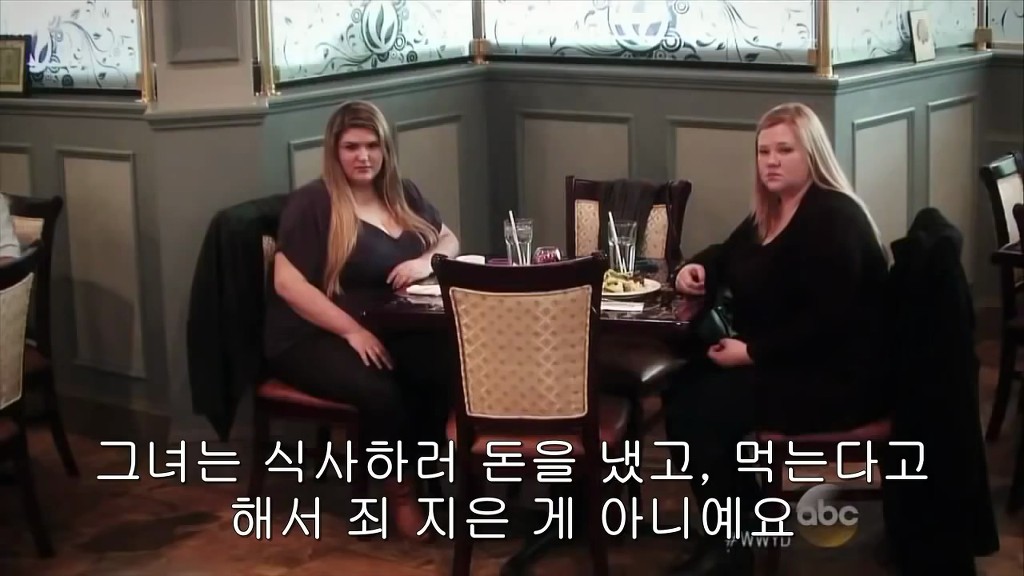 뚱뚱한 여자가 뷔페에서 조롱당할때, 당신이라면? | 인스티즈