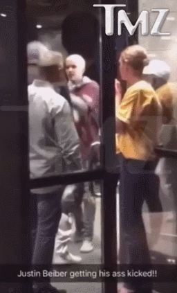 뜨또 길거리에서 흑형과 주먹다짐.gif (속보) | 인스티즈