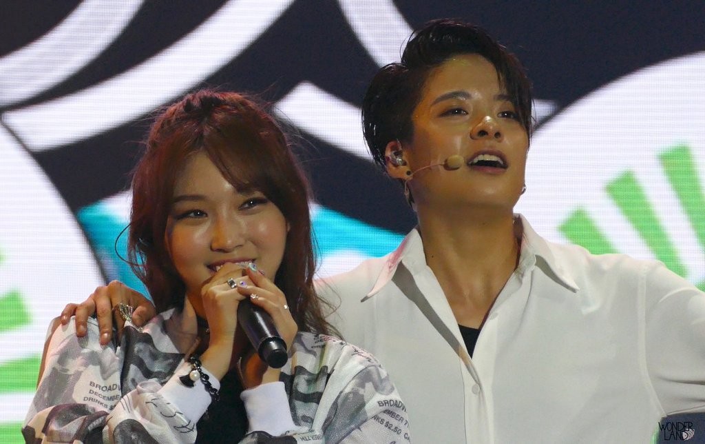 춤 잘추는 김청하 | 인스티즈