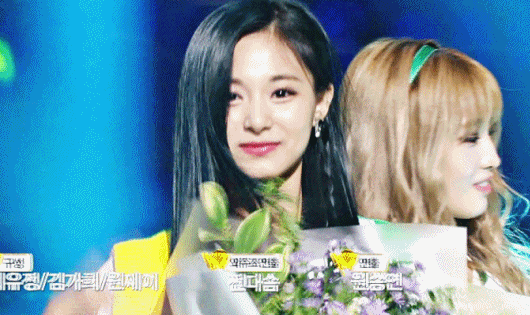 귀여운 사나 , 발랄한 쯔위 , 반포 한강 공원 트와이스 , 쯔위 터치다운 , 쯔위 소중한 사랑 | 인스티즈