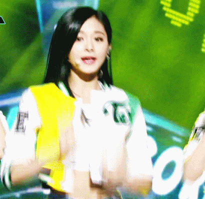 귀여운 사나 , 발랄한 쯔위 , 반포 한강 공원 트와이스 , 쯔위 터치다운 , 쯔위 소중한 사랑 | 인스티즈