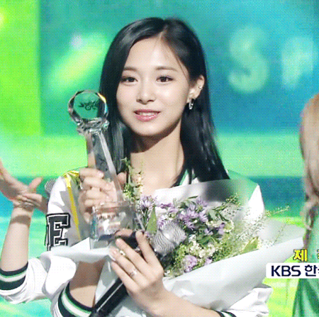 트와이스 TWICE - Cheer Up 흐느적ver , 채쯔나효 - 당돌한 여자 | 인스티즈