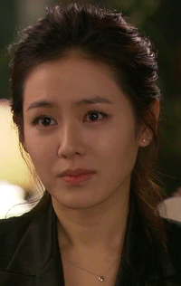 약혼남과의 데이트에서 마주친 전 여자친구 고르기 | 인스티즈