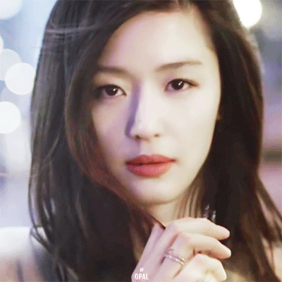 약혼남과의 데이트에서 마주친 전 여자친구 고르기 | 인스티즈