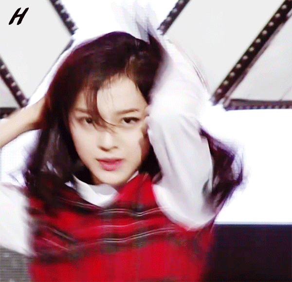 김세정이 07년도 카카급 하드캐리 했던 무대 | 인스티즈