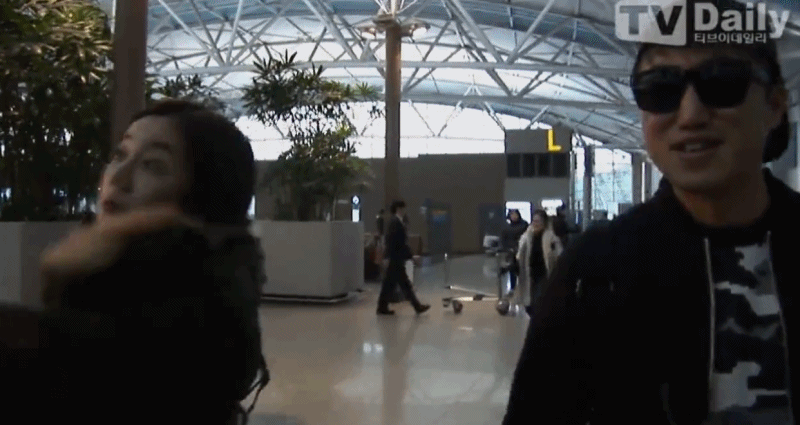 혜리의 기자를 구하는 매너손 | 인스티즈