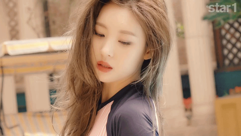  요즘 여기저기서 예쁘다는 소리 많이 듣는 아이돌.jpgif | 인스티즈