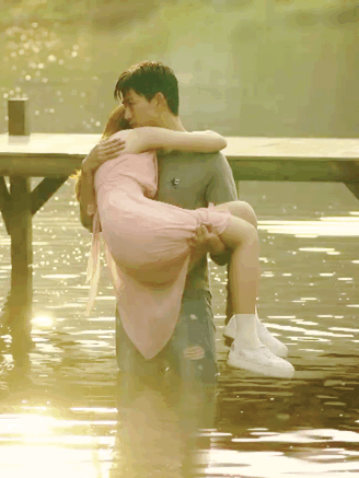 싸우자 귀신아 현지 귀여운 애교에 슬쩍 웃는 봉팔이 (김소현 옥택연) | 인스티즈