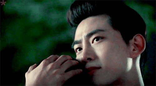 싸우자 귀신아 핵직구로 고백하는 현지 애틋하게 포옹하는 봉팔 (김소현 옥택연) | 인스티즈